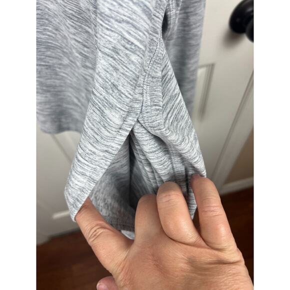 Old Navy Women’s Light Heather Gray Hooded Sweatshirt Size 3XL Soft pockets - Picture 4 of 7